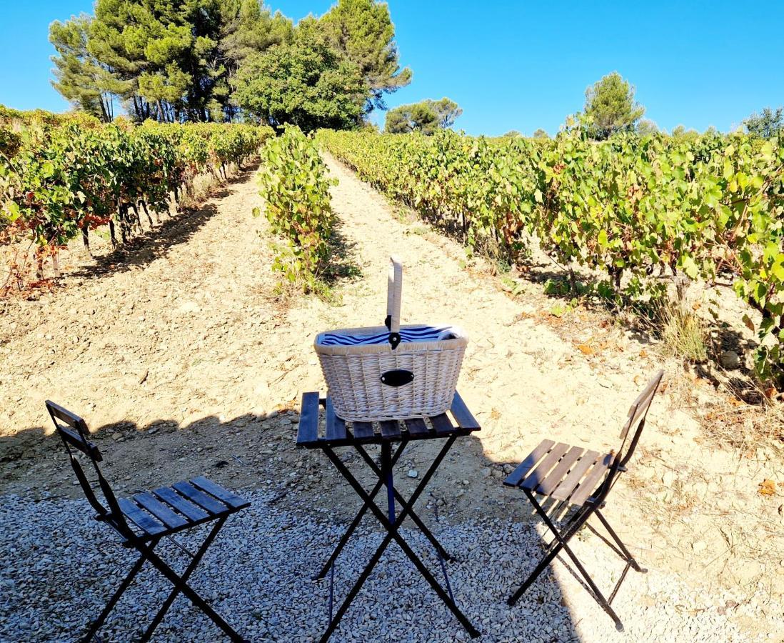 Bastide Bellugue Maison d'hôtes à La Ferme à 3 minutes de Lourmarin Bed and Breakfast Cadenet Esterno foto